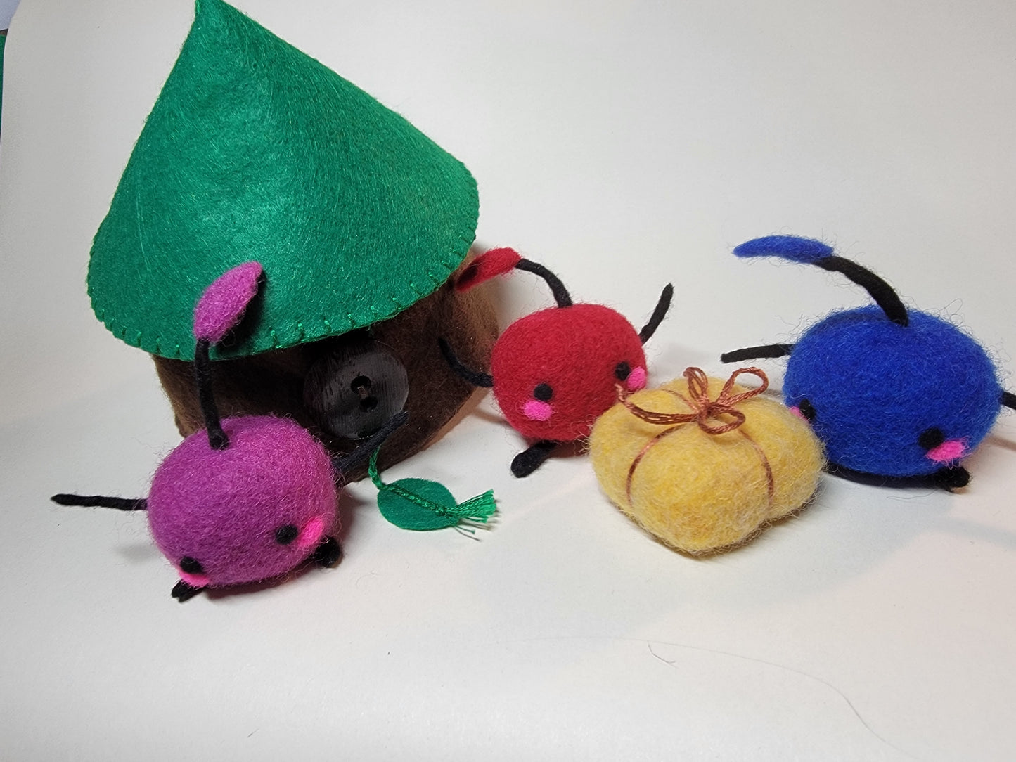 Felted Junimo Summer Bundle Set w/ Junimo Hut